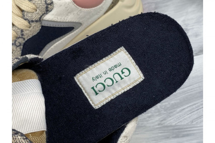 G*u*i rhyton vintage trainer sneaker 620185 99wf0 4371